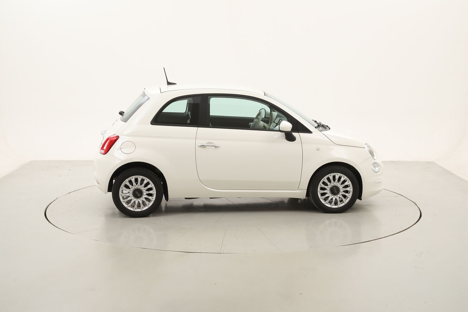 Fiat 500 Hybrid Lounge usata del 2020 con 43.002 km