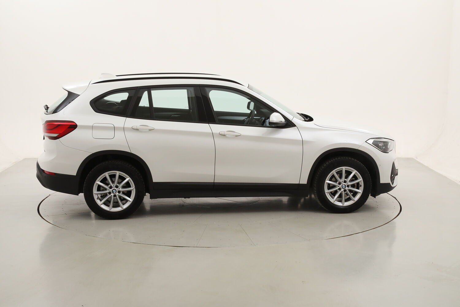 BMW X1 16d Business Advantage sDrive usata del 2022 con 94.906 km