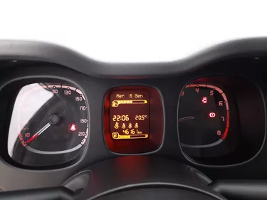 Fiat Panda Hybrid City Life 1.0 Mild Hybrid 70CV Manuale Interni