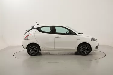 Lancia Ypsilon Hybrid Gold 1.0 Mild Hybrid 70CV Manuale Lancia Ypsilon Hybrid Gold 1.0 Mild Hybrid 70CV Manuale