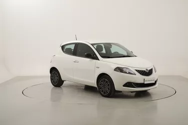 Lancia Ypsilon Hybrid Gold 1.0 Mild Hybrid 70CV Manuale Lancia Ypsilon Hybrid Gold 1.0 Mild Hybrid 70CV Manuale