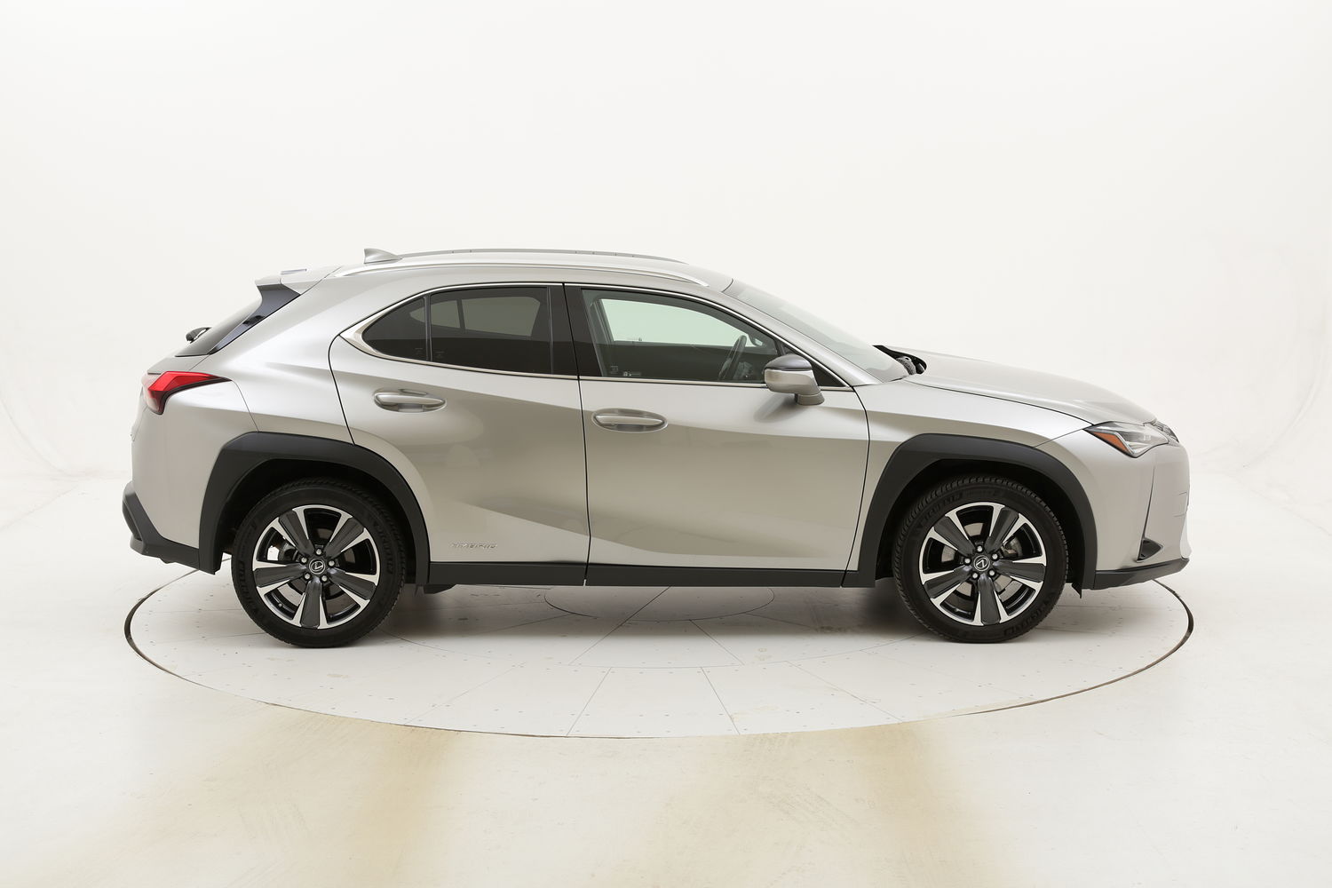 Lexus UX Hybrid Executive usata del 2019 con 36.559 km