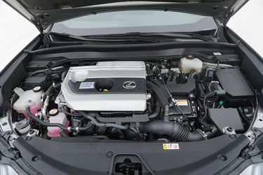 Lexus UX Vano motore Vano motore di Lexus UX