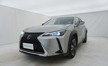 Lexus UX Visione frontale Visione frontale di Lexus UX