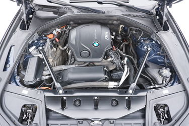 BMW Serie 5 Vano motore BMW Serie 5 Vano motore