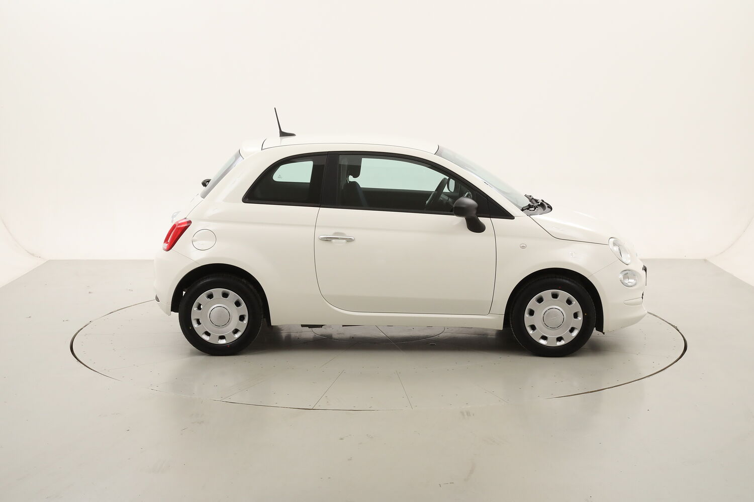 Fiat 500 Hybrid Cult usata del 2022 con 64.374 km