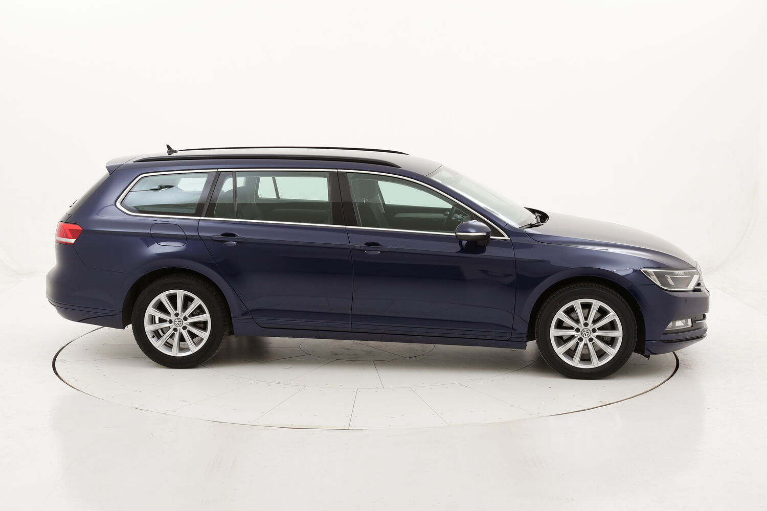 Volkswagen Passat Variant Business usata del 2018 con 111.068 km