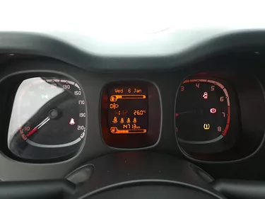 Fiat Panda Hybrid Cross 1.0 Mild Hybrid 69CV Manuale Interni