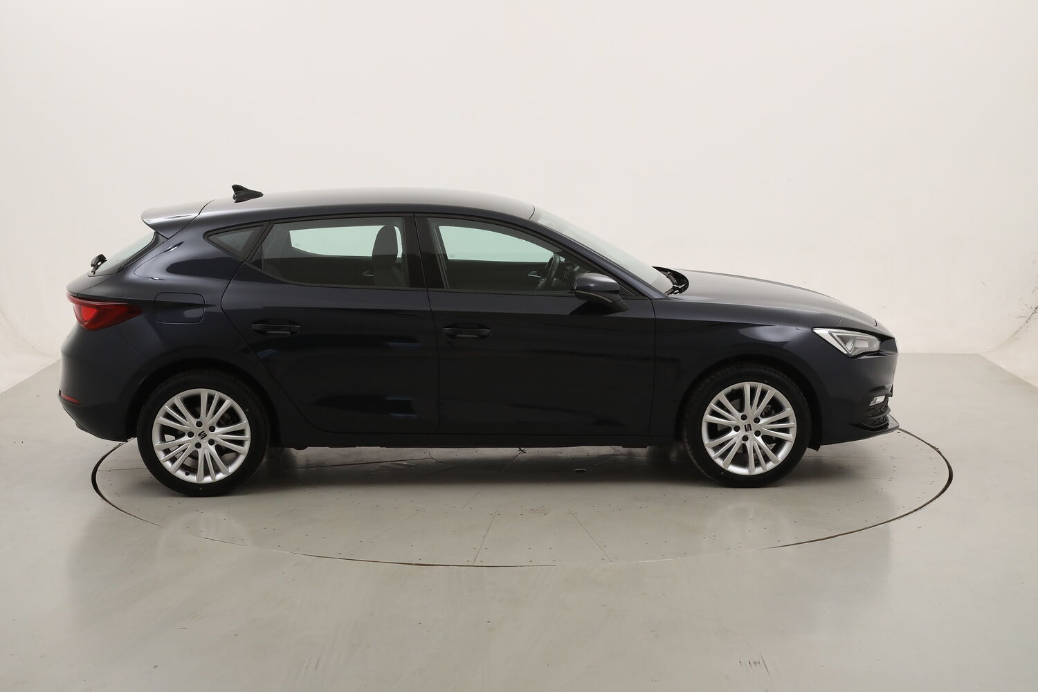 Seat Leon Business DSG usata del 2021 con 79.951 km