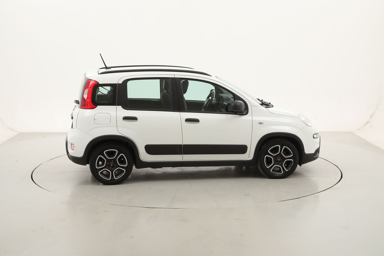 Fiat Panda Hybrid City Life usata del 2022 con 68.915 km