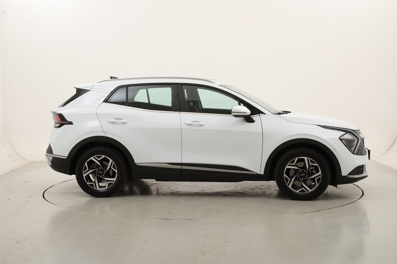 Kia Sportage MHEV Business DCT usata del 2023 con 92.417 km