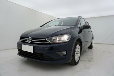 Visione frontale di Volkswagen Golf
