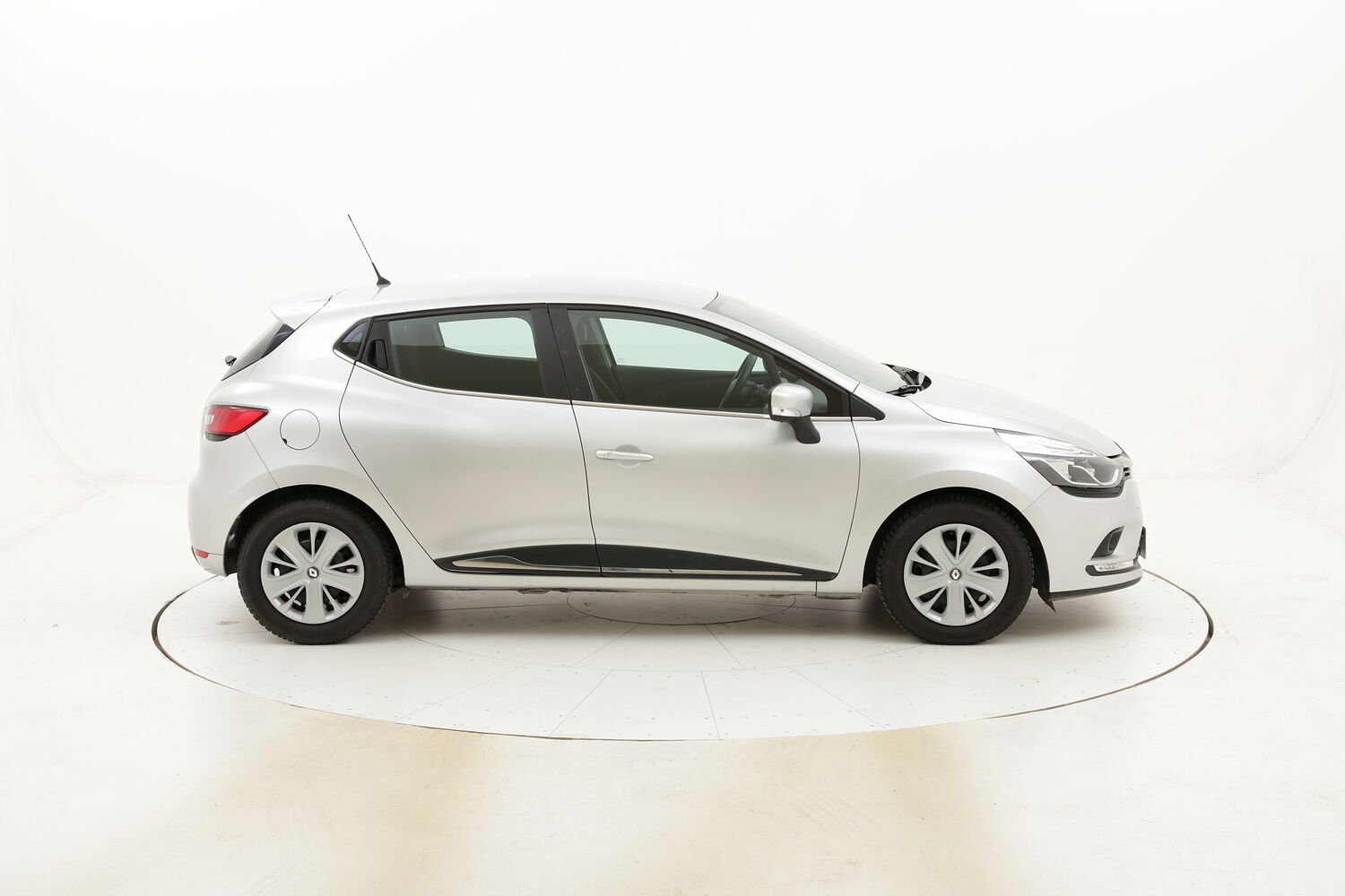 Renault Clio Energy Zen usata del 2018 con 35.845 km