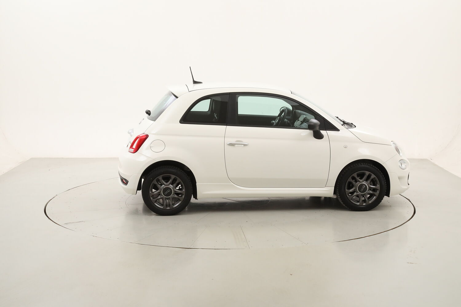 Fiat 500 Hybrid Connect usata del 2021 con 34.687 km