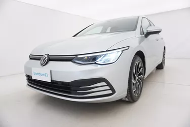 Volkswagen Golf Life DSG 2.0 Diesel 150CV Automatico Visione frontale