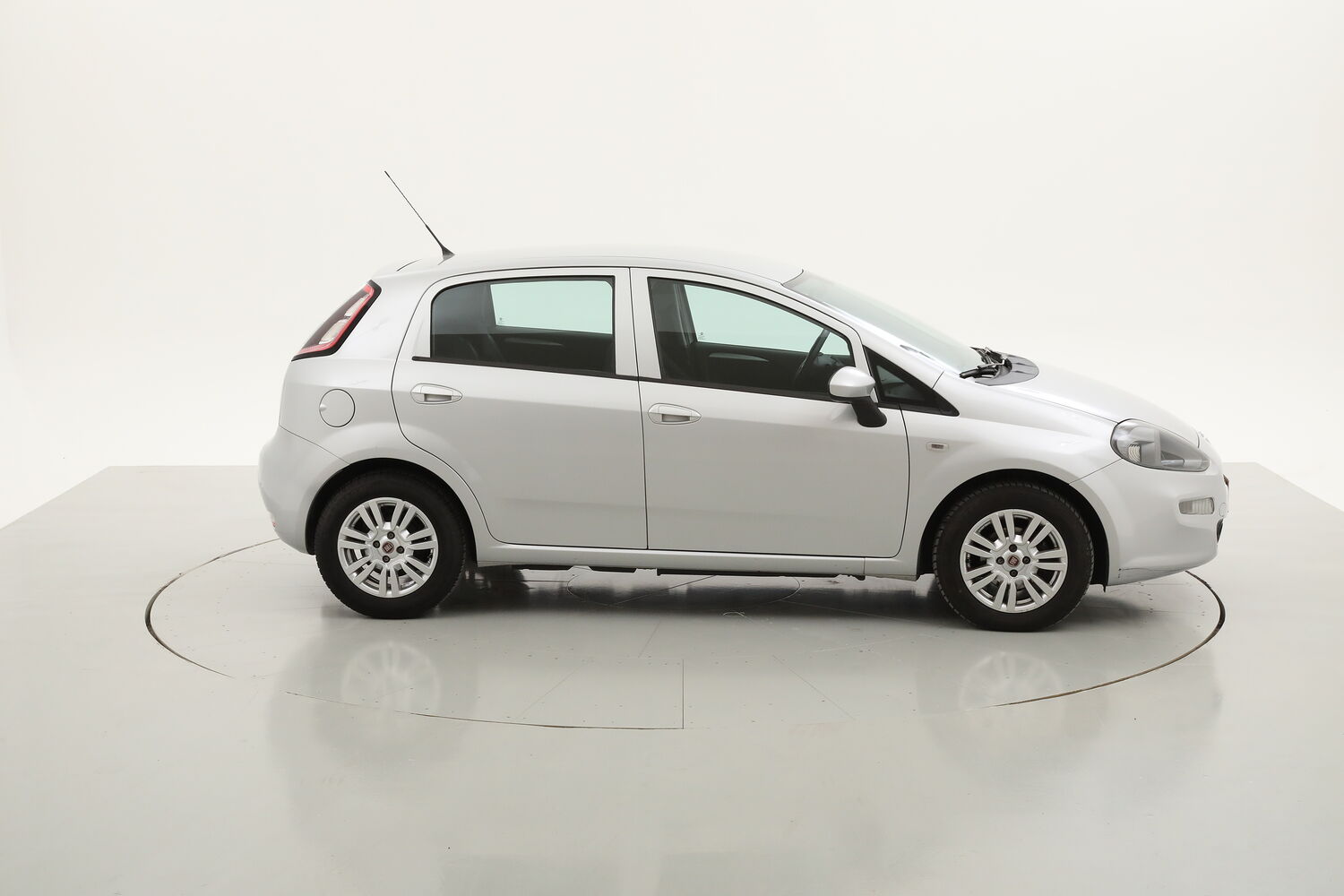 Fiat Punto ECO Lounge usata del 2016 con 58.441 km