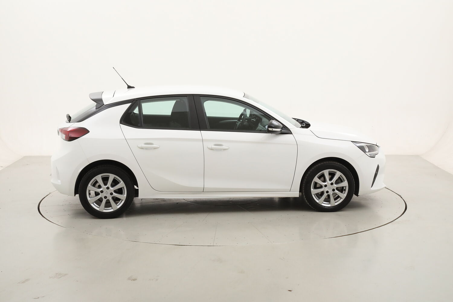 Opel Corsa Edition usata del 2022 con 66.146 km