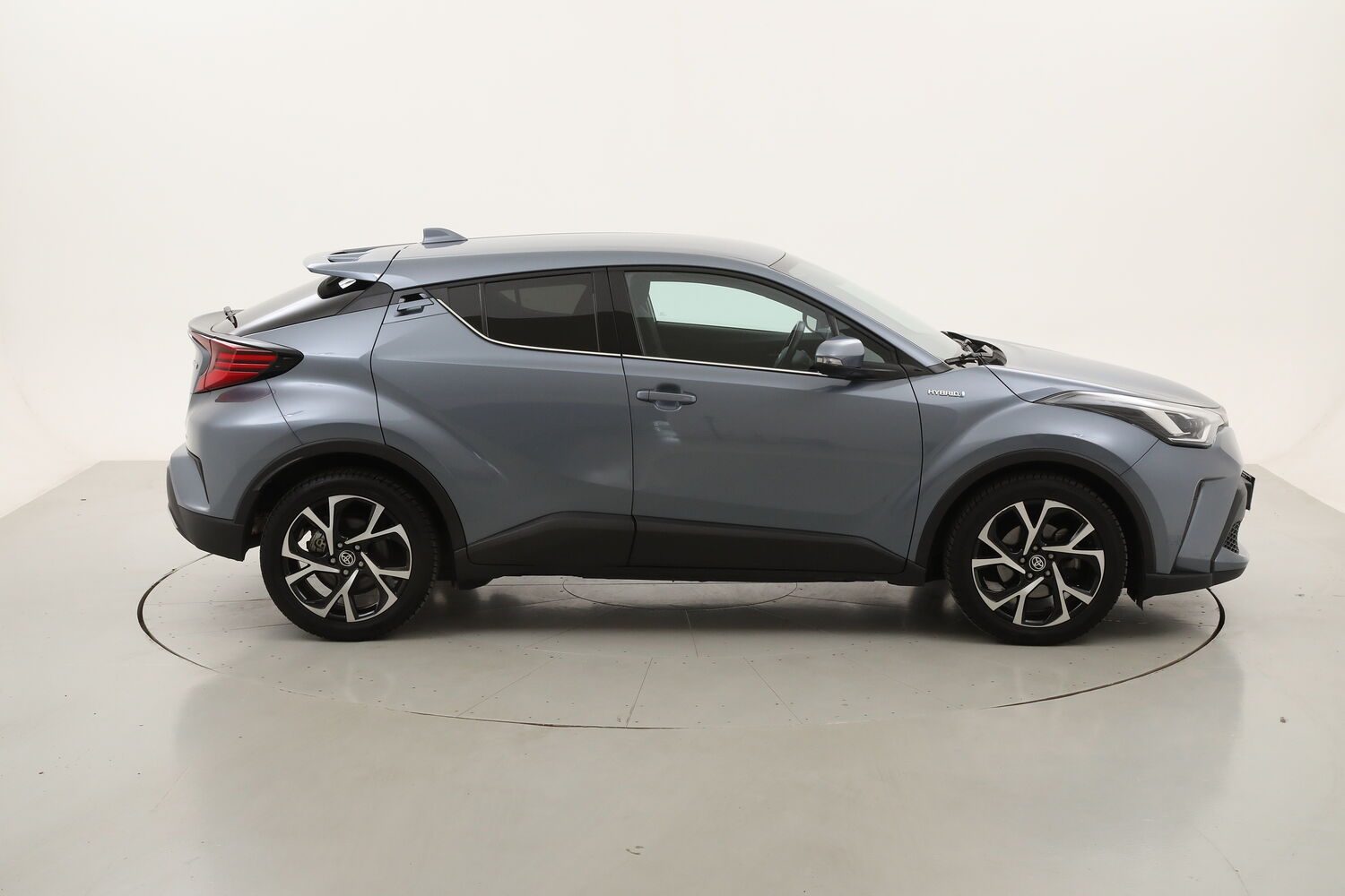 Toyota C-HR Hybrid Morebusiness usata del 2021 con 71.944 km