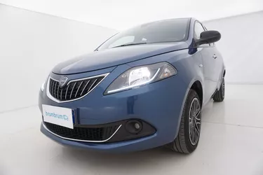 Lancia Ypsilon Hybrid Gold 1.0 Mild Hybrid 70CV Manuale Visione frontale