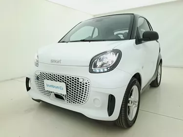 Smart fortwo EQ Pure Elettrico 82CV Automatico Visione frontale