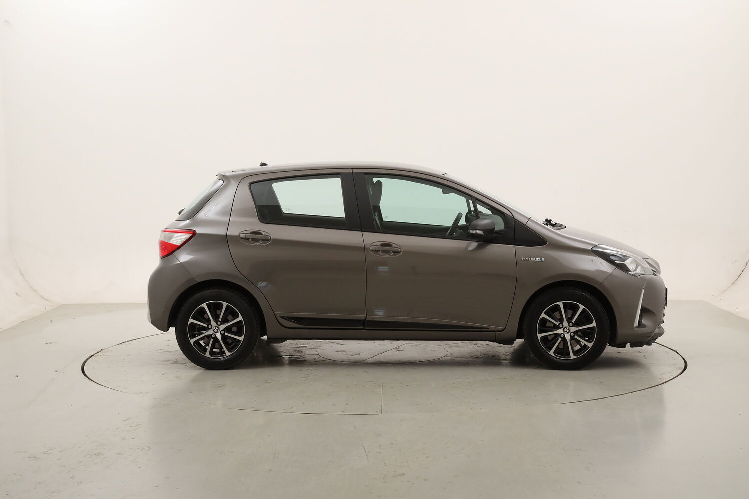 Toyota Yaris Hybrid Active usata del 2018 con 63.488 km