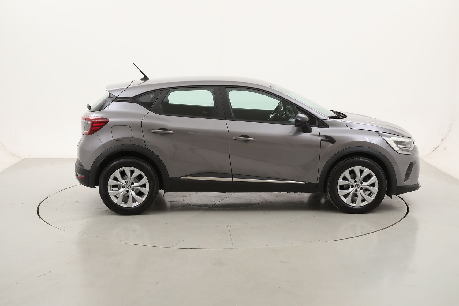 Renault Captur Business EDC usata del 2021 con 125.157 km