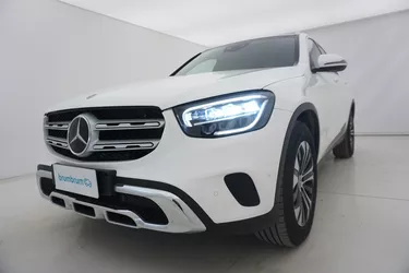 Mercedes GLC 200d Sport 4Matic 2.0 Diesel 163CV Automatico Visione frontale