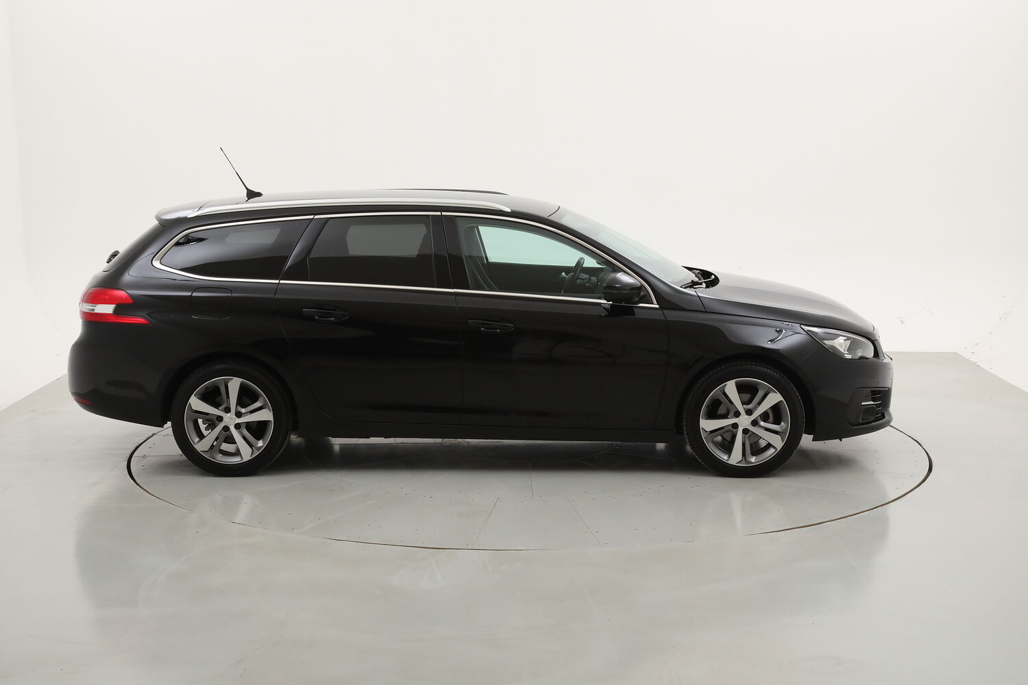 Peugeot 308 SW Allure usata del 2020 con 37.189 km