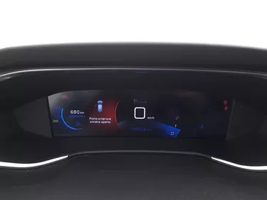 Peugeot 308 Active Pack 1.5 Diesel 131CV Manuale Interni