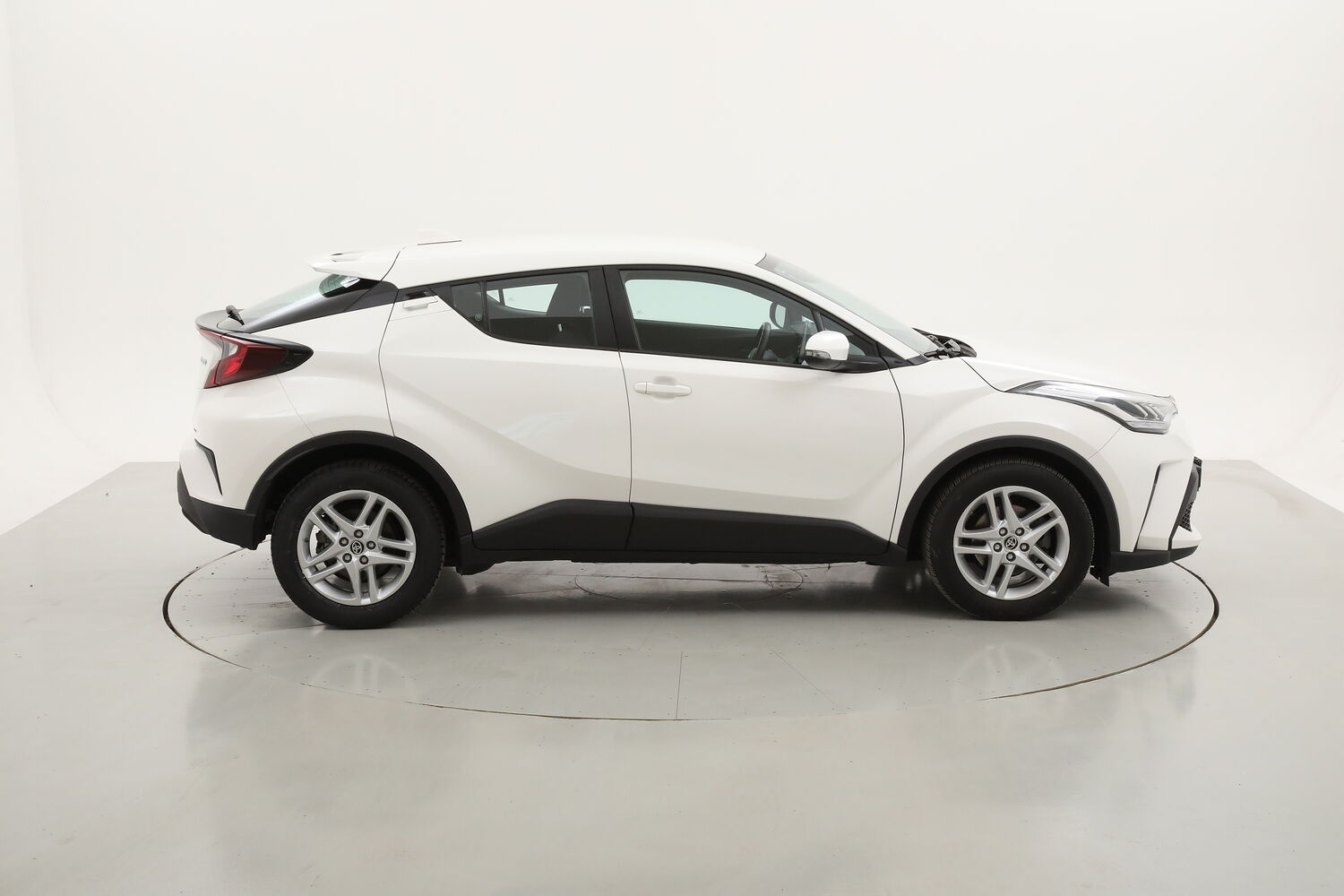 Toyota C-HR Hybrid Active usata del 2022 con 26.061 km