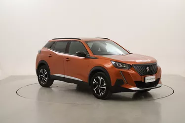 Peugeot 2008 Allure Pack 1.2 Benzina 101CV Manuale Peugeot 2008 Allure Pack 1.2 Benzina 101CV Manuale