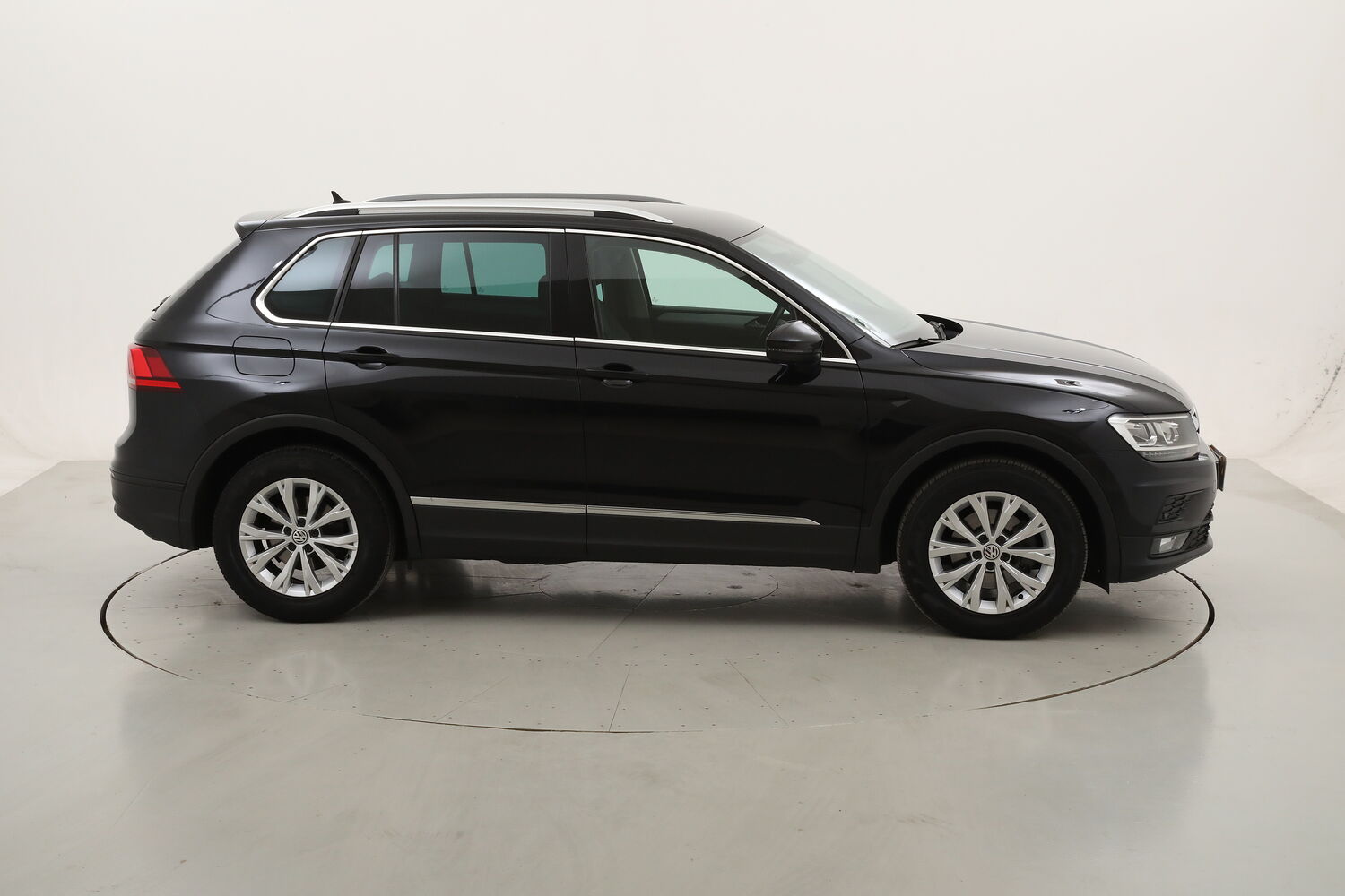 Volkswagen Tiguan Business DSG usata del 2020 con 111.825 km