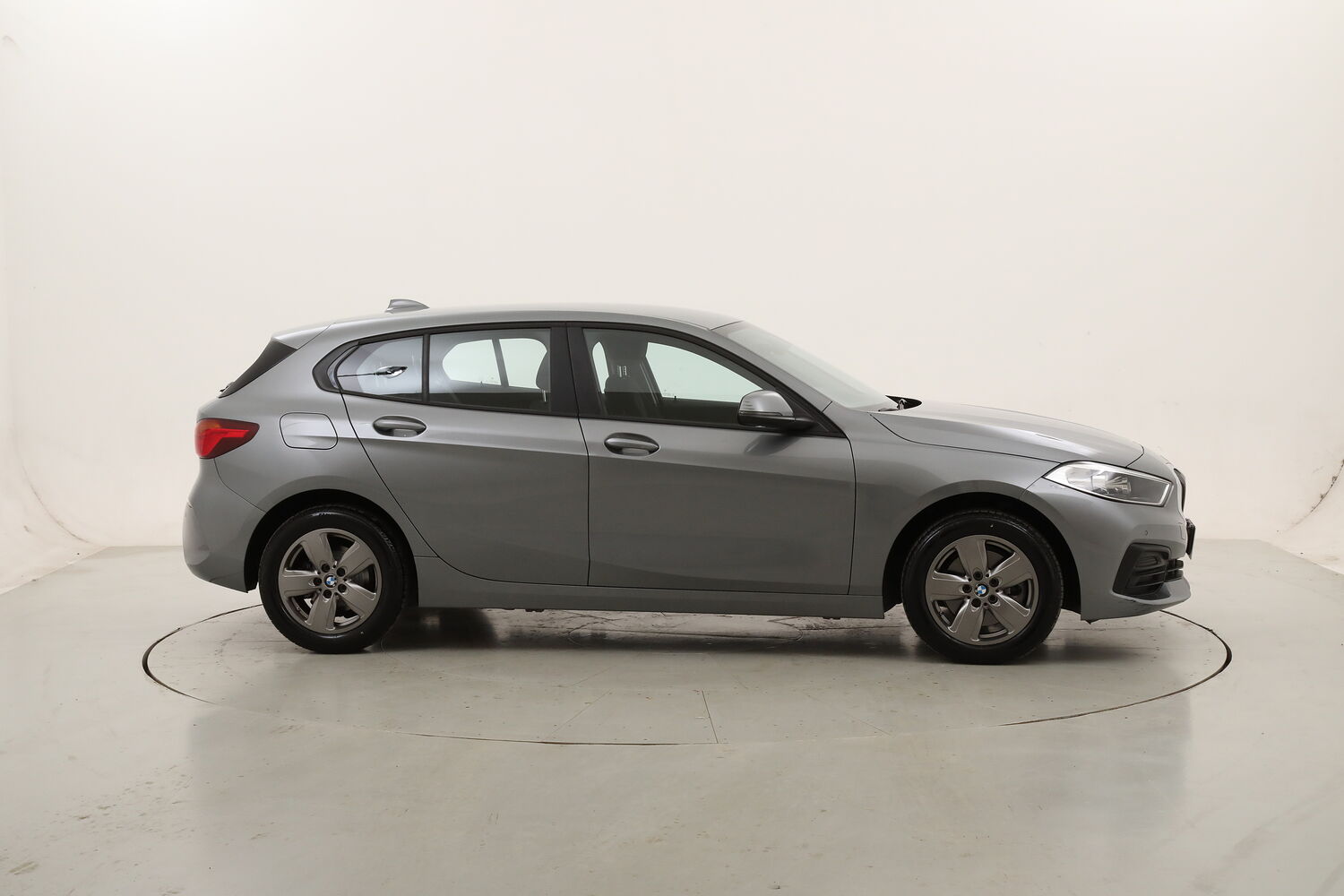BMW Serie 1 Business Advantage usata del 2024 con 62.080 km
