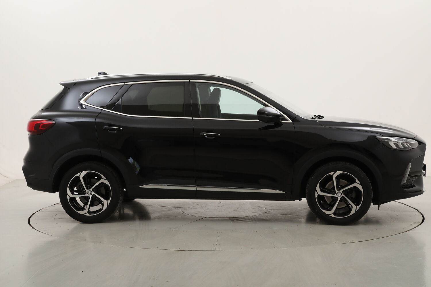 MG HS Luxury usata del 2023 con 45.444 km