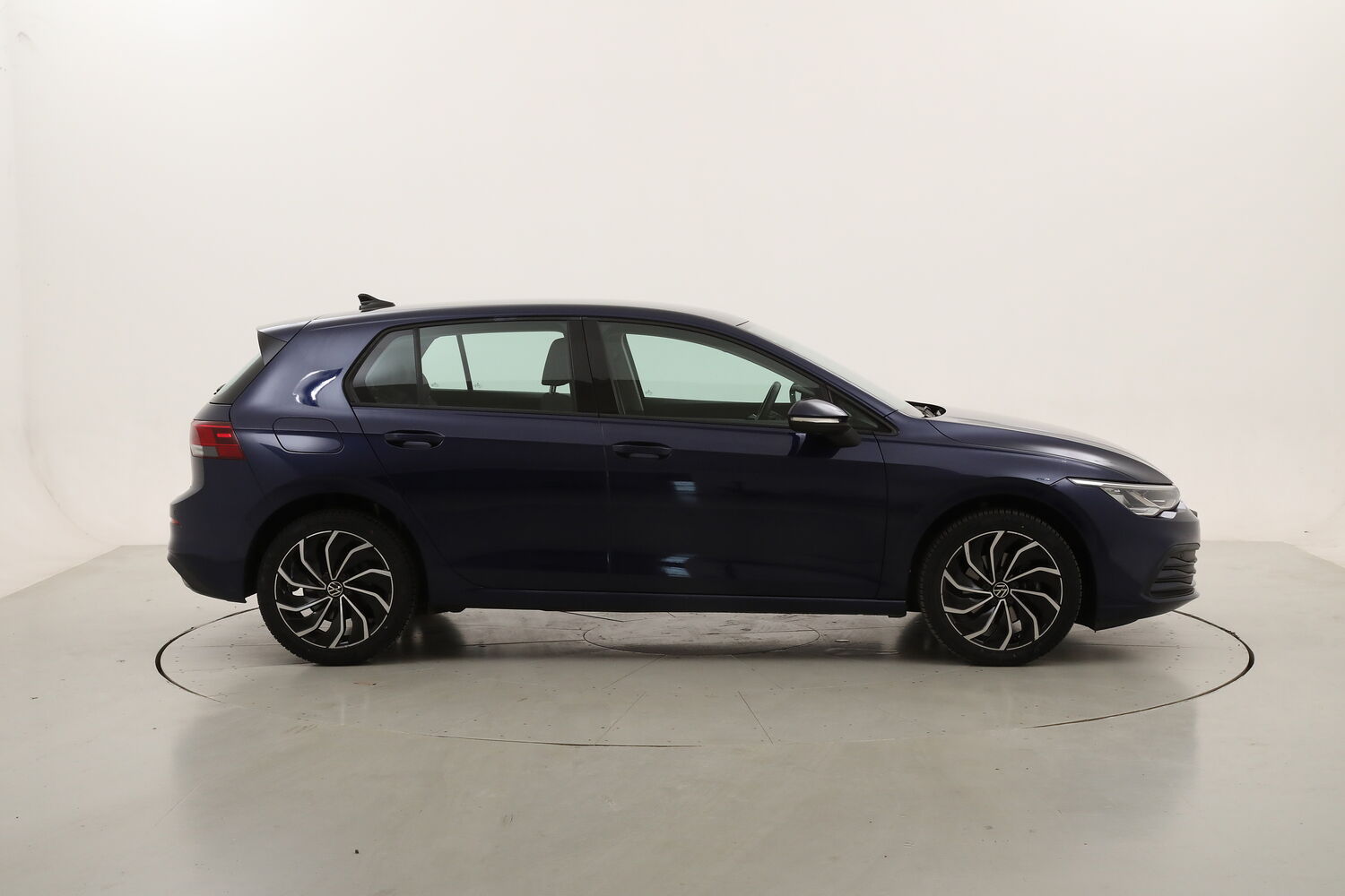 Volkswagen Golf Life DSG usata del 2022 con 103.644 km
