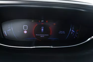 Peugeot 5008 Allure EAT8 - 7 posti 1.5 Diesel 131CV Automatico Interni