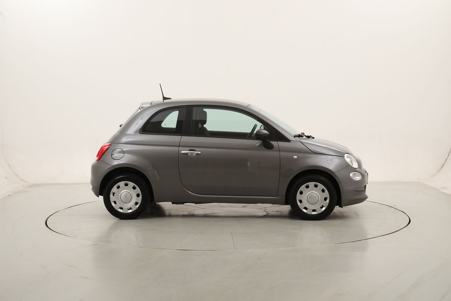 Fiat 500 Hybrid Cult usata del 2022 con 82.627 km