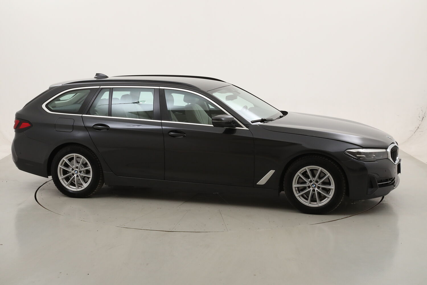 BMW Serie 5 520d Touring Business usata del 2020 con 89.156 km