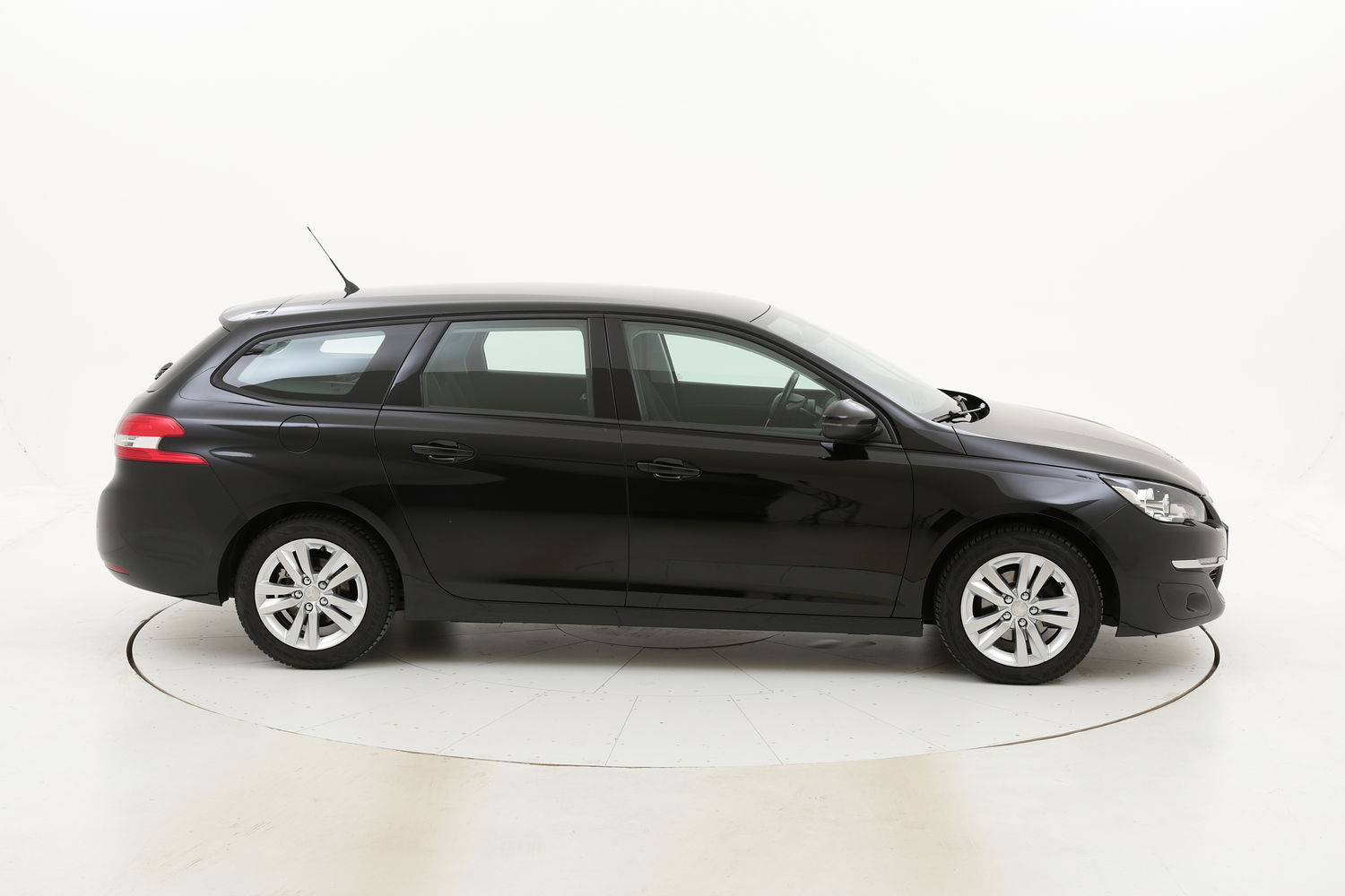 Peugeot 308 usata del 2015 con 78.330 km