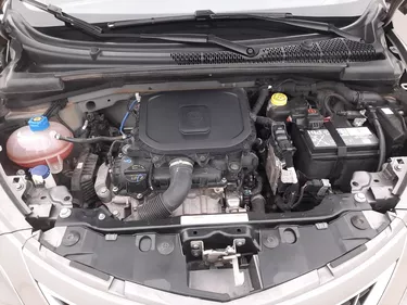 Lancia Ypsilon Hybrid Platino 1.0 Mild Hybrid 70CV Manuale Vano motore