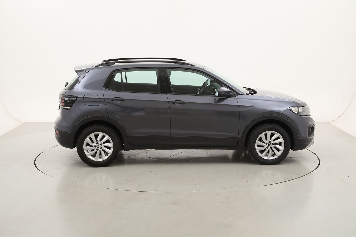 Volkswagen T-Cross Life usata del 2023 con 64.359 km
