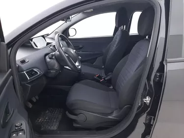Lancia Ypsilon Hybrid Platino 1.0 Mild Hybrid 70CV Manuale Sedili