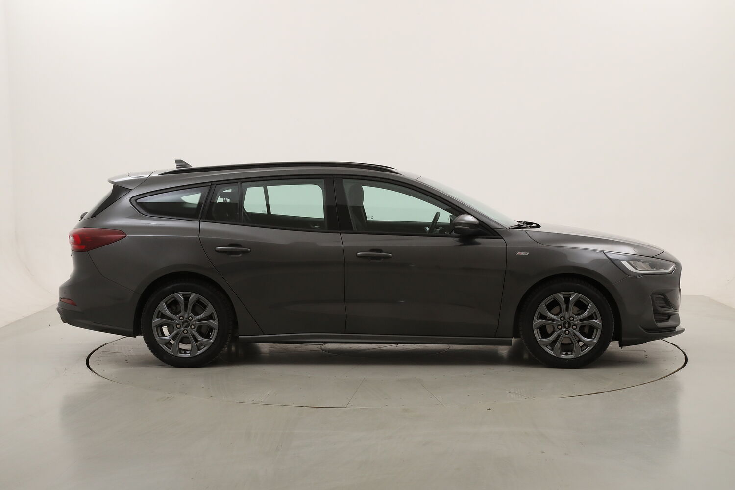Ford Focus SW Hybrid ST-Line usata del 2023 con 109.735 km