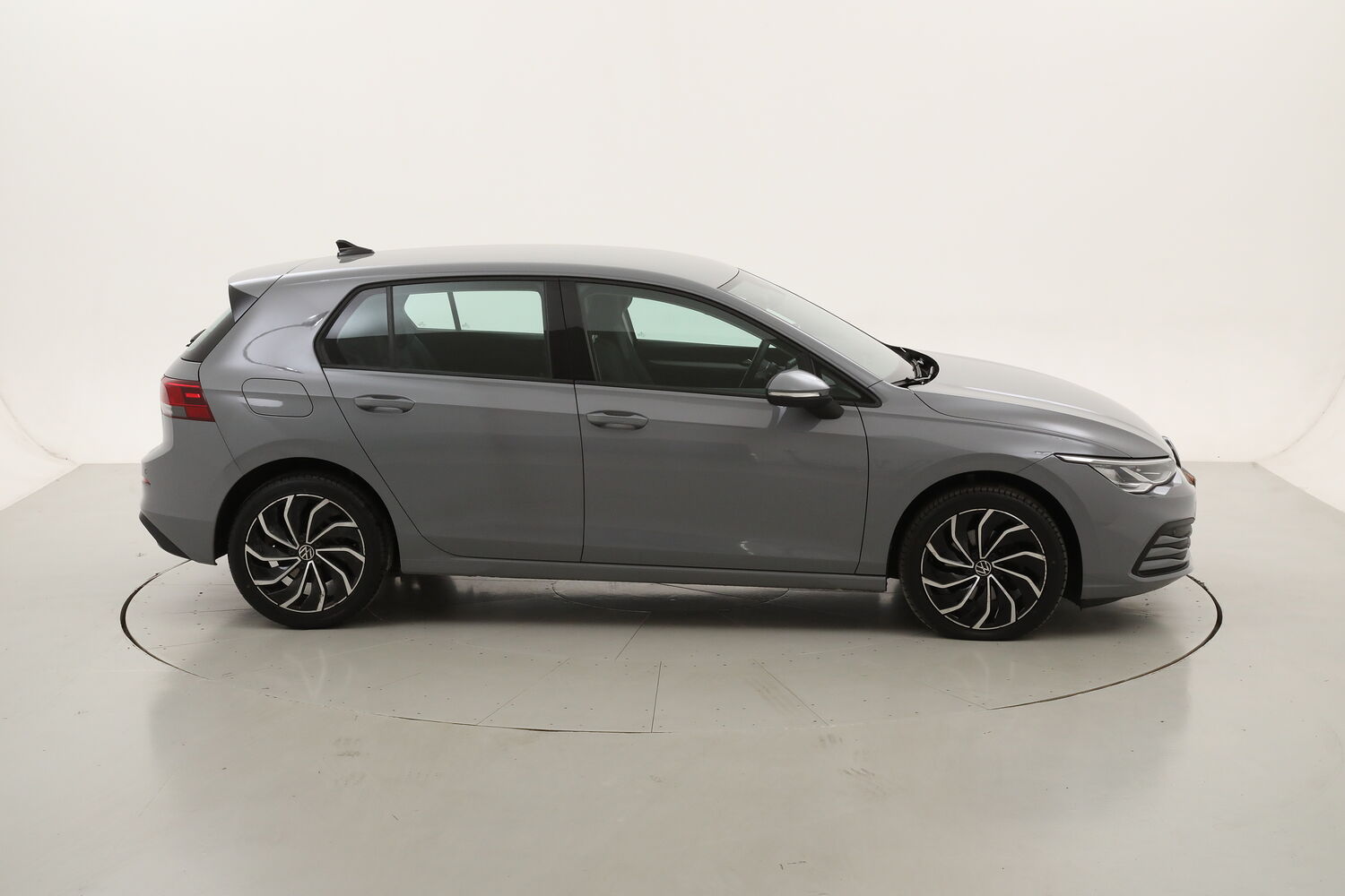 Volkswagen Golf Life DSG usata del 2022 con 52.538 km