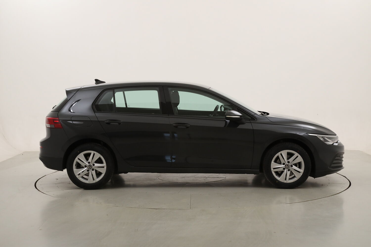 Volkswagen Golf Life DSG usata del 2023 con 98.131 km