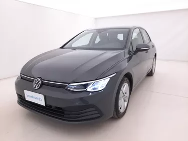 Volkswagen Golf Life DSG 1.0 Mild Hybrid 110CV Automatico Visione frontale