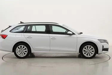Skoda Octavia Wagone Selection DSG 2.0 Diesel 150CV Automatico Skoda Octavia Wagone Selection DSG 2.0 Diesel 150CV Automatico