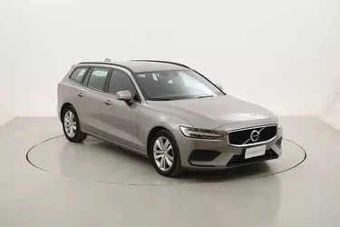 Volvo V60 B4 Momentum Business 2.0 Mild Hybrid 197CV Automatico Volvo V60 B4 Momentum Business 2.0 Mild Hybrid 197CV Automatico