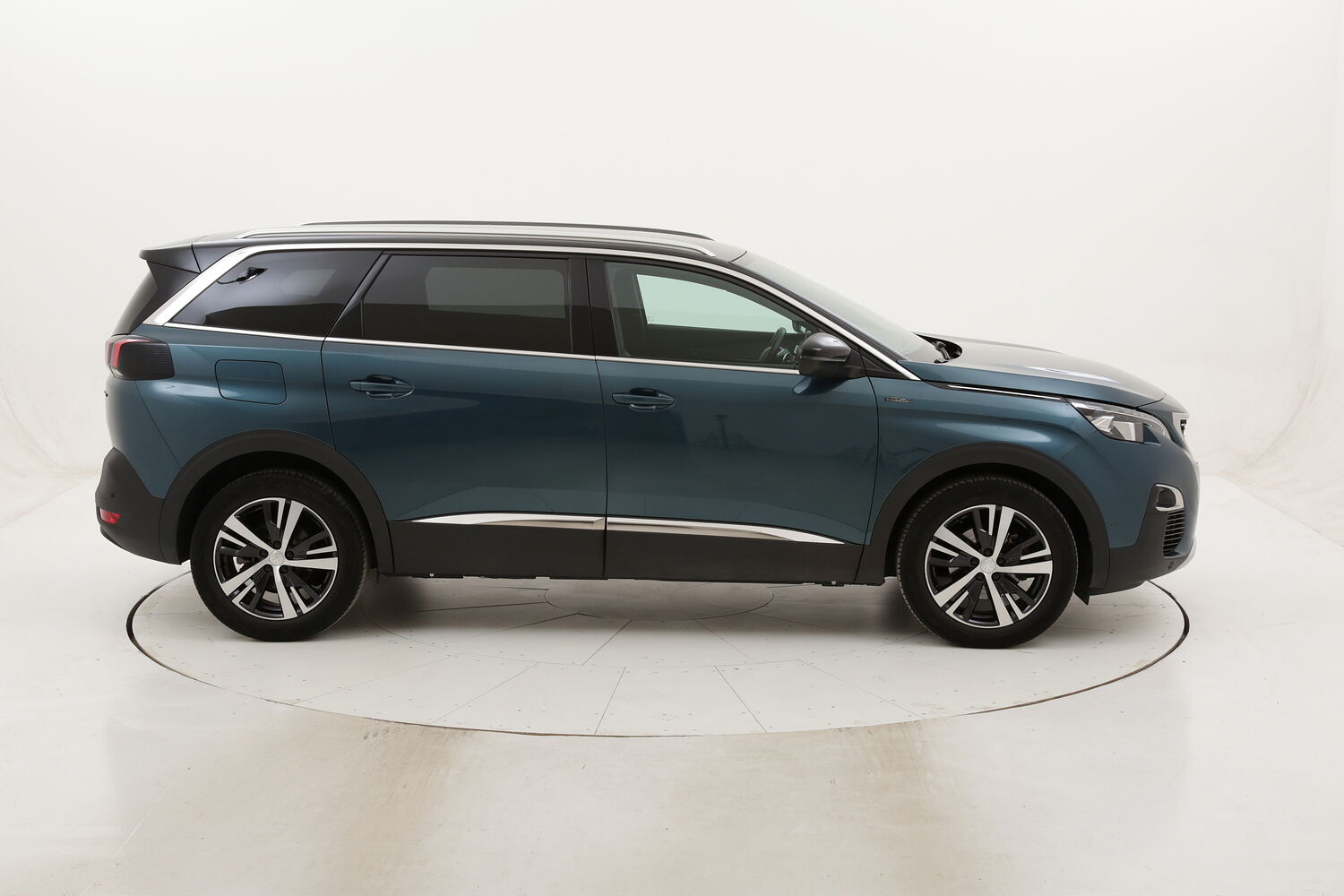 Peugeot 5008 GT Line EAT8 - 7 posti usata del 2018 con 82.654 km