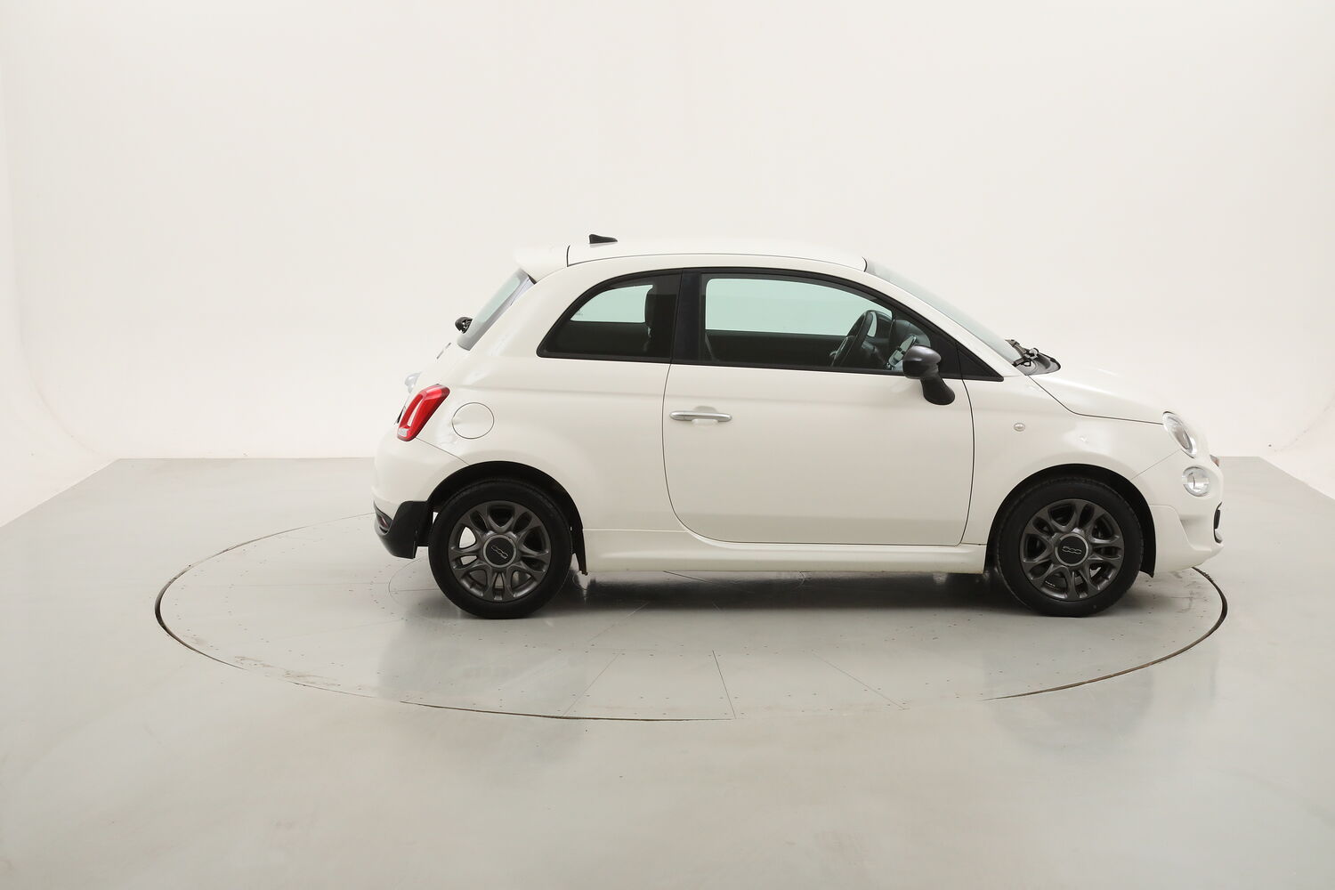 Fiat 500 Hybrid Connect usata del 2021 con 43.069 km